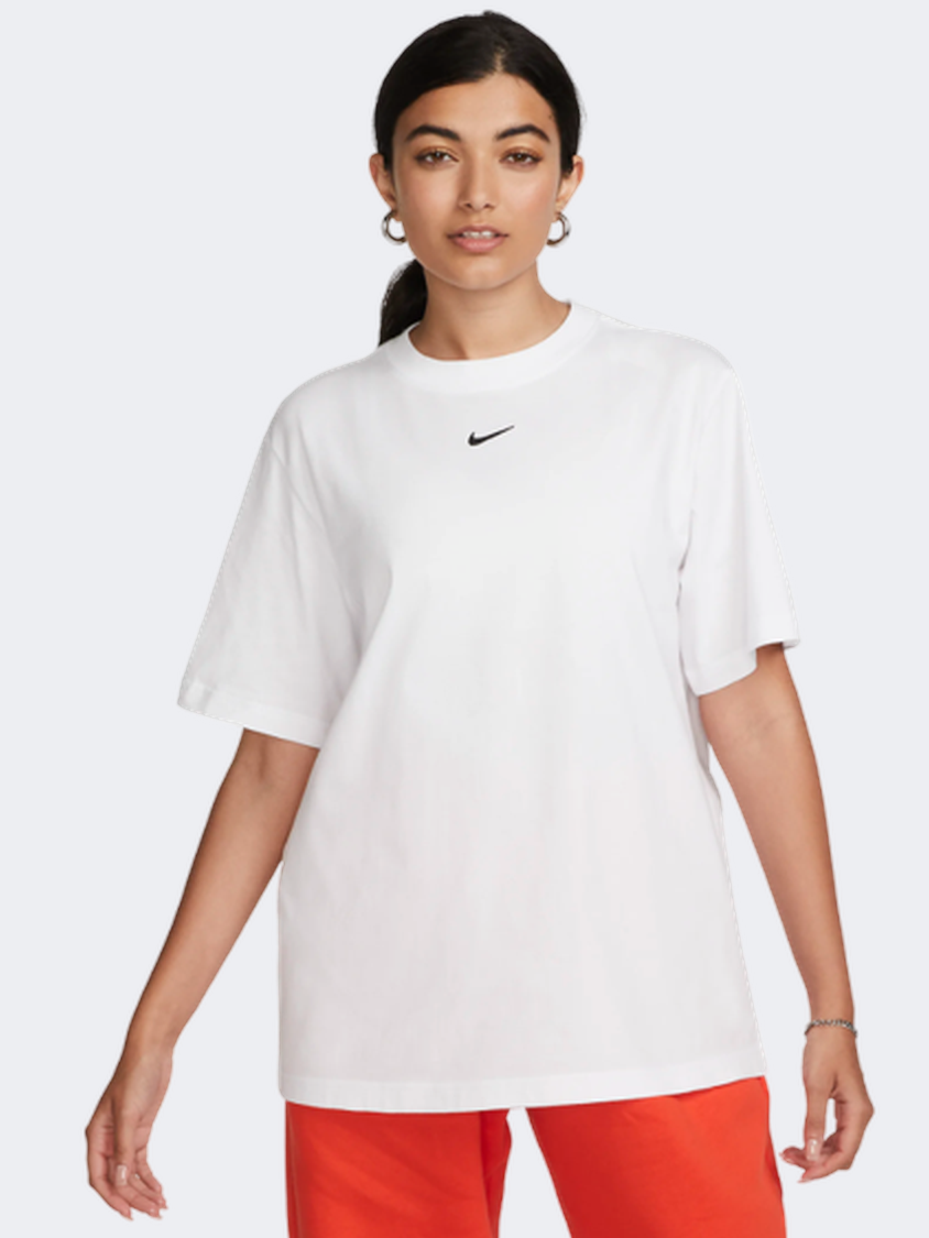 Black and white cheap nike t shirt women's