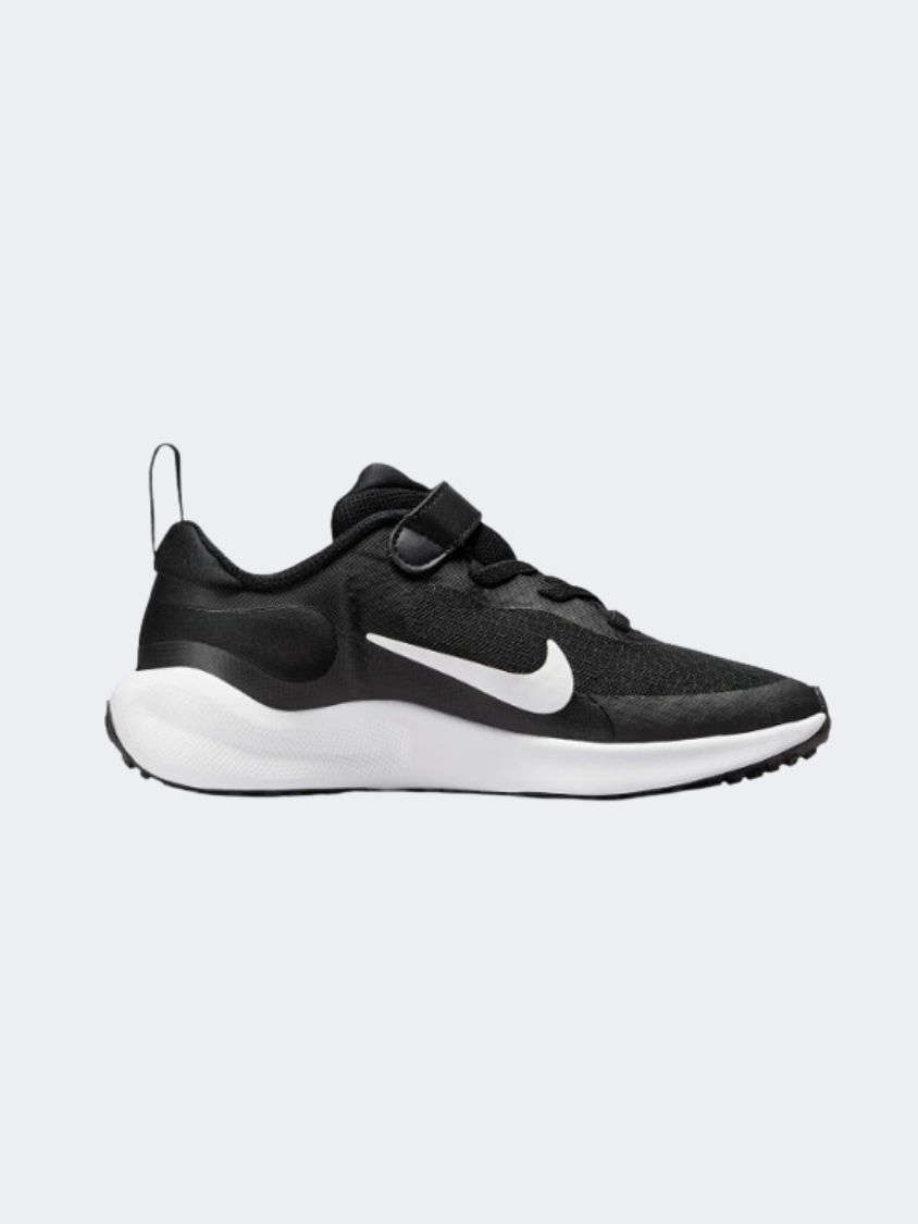 nike revolution r