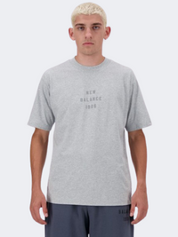 New Balance Iconic Collegiate Graphic Men Lifestyle T-Shirt Athletic  Grey