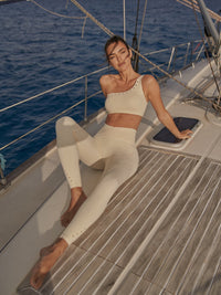 Wiskii V-Waist Laser Cut Sports Women Sportswear Tight Pure Vanilla