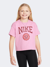 Nike Sportswear Graphic Star Girls Lifestyle T-Shirt Magic Flamingo