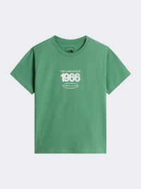 The North Face Track Relaxed Graphic Boys Lifestyle T-Shirt Dimmed Algae