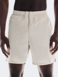 On Core Men Running Short Sand