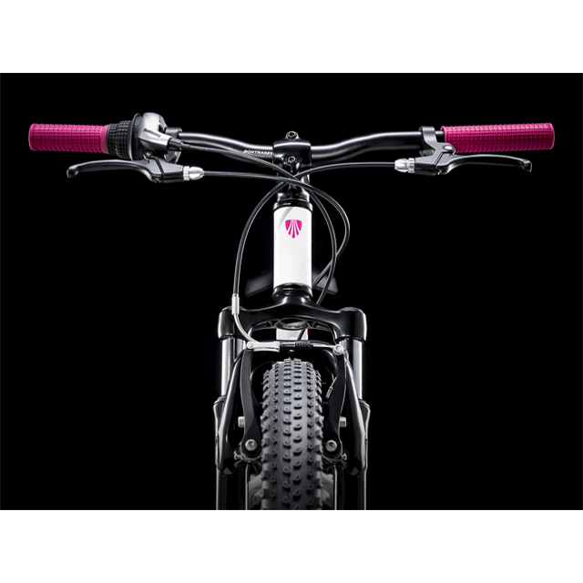 Trek Precaliber 24 8-Speed Suspension Girls Biking Bike White