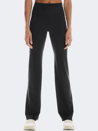 On Studio Flared 32Inch Women Training Tight Black