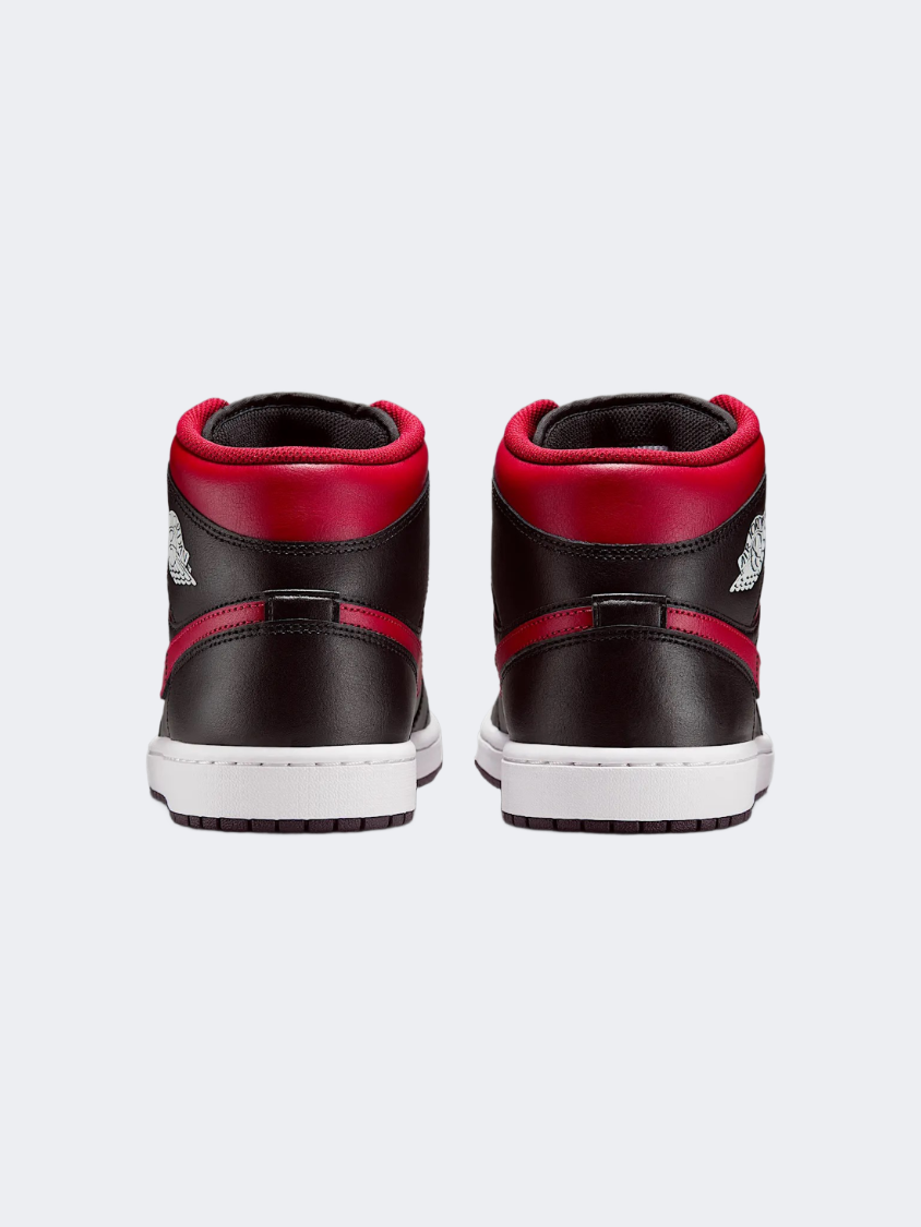 Nike Air Jordan 1 Men Lifestyle Sneakers Black/White/Red