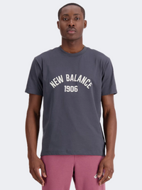 New Balance Essential Varsity Graphic Men Lifestyle T-Shirt Blacktop