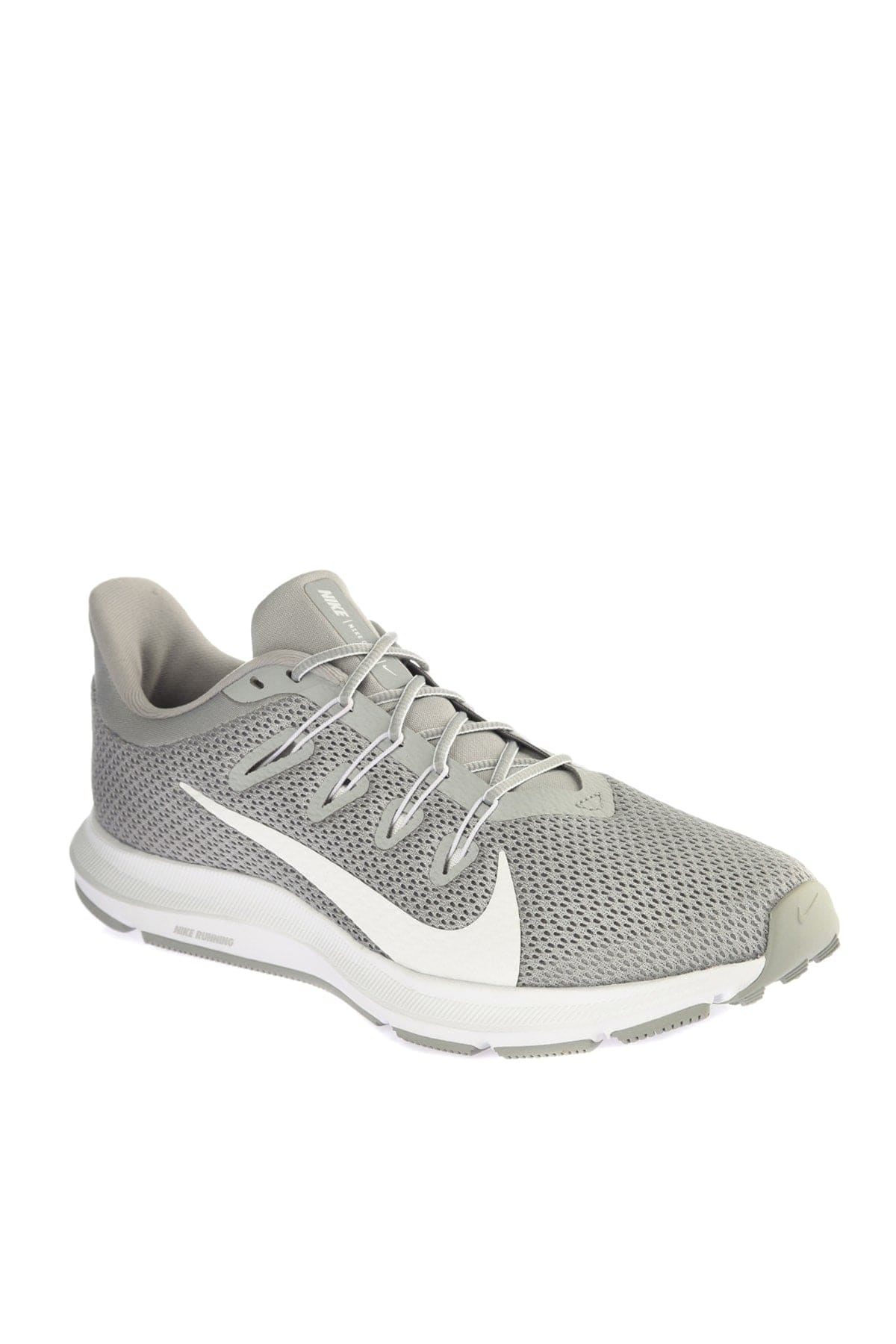 Nike running quest trainers in grey best sale